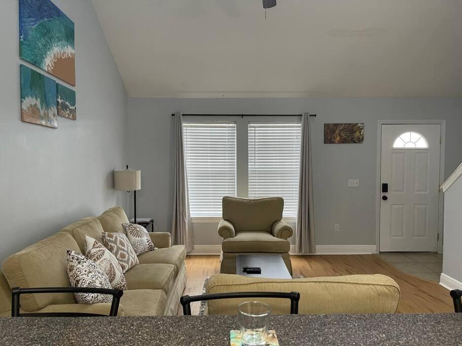 Cheerful 3-Bedrooms With Free Parking On Premises Tallahassee Exterior photo